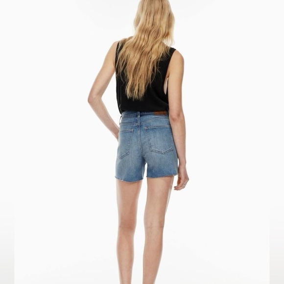 Aritzia DENIM FORUM medium wash denim shorts w rustic/distressed vibe - Picture 10 of 11